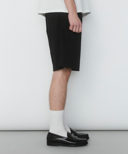VICTIM(ヴィクティム)の「VICTIM ヴィクティム / LINEN WIDE SHORTS セットアップリネンワイドショーツ ショートパンツ / VTM-25-P-005(その他パンツ・メンズ・グレー/ブラック/ブラウン・1/2/3)」の5枚目の写真