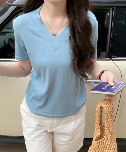 LAFFMO（ラフモ）の「Vネック半袖カットソー（Tシャツ/カットソー・レディース・ブルー/イエロー/ベージュ/グレー/ブラック/ホワイト・F）」の13枚目の写真