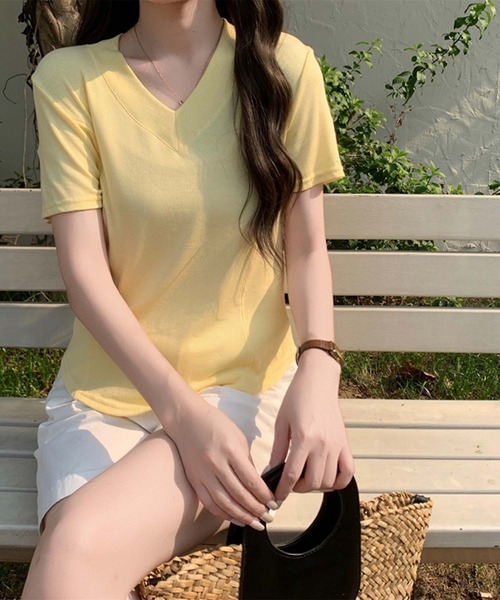 LAFFMO（ラフモ）の「Vネック半袖カットソー（Tシャツ/カットソー・レディース・ブルー/イエロー/ベージュ/グレー/ブラック/ホワイト・F）」の12枚目の写真