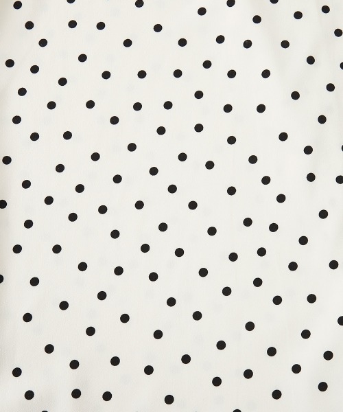 SMILE LAND(スマイルランド)の「<大きいサイズ> スキッパーデザイン裏地付ブラウス(シャツ/ブラウス・レディース・ピンク系/ブラック/ブルーグリーン/ブラック系/アイボリー系・L/LL/3L/4L/5L)」の10枚目の写真