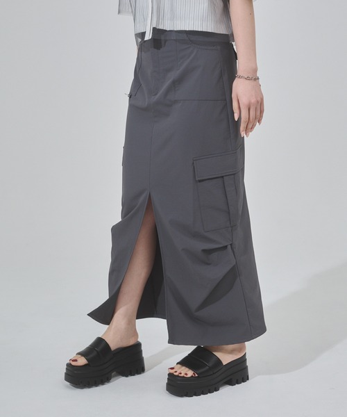 ENVYM（アンビー）の「ナイロンカーゴマキシスカート（スカート・レディース・ブラック/ベージュ・FREE）」の14枚目の写真