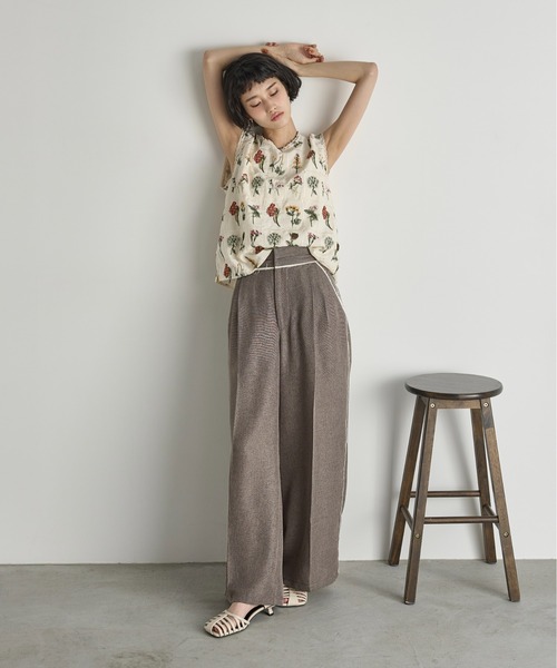 THE YOn（ザヨン）の「バリアスフローラルエンブロイダリーノースリブラウス（シャツ/ブラウス・レディース・ブラック/ナチュラル・FREE）」の14枚目の写真