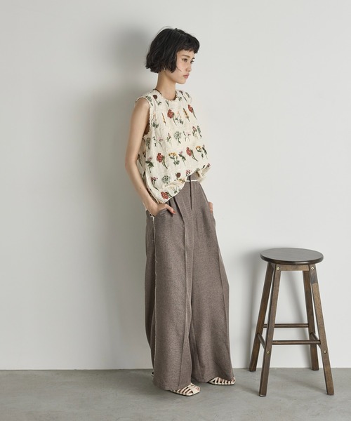 THE YOn（ザヨン）の「バリアスフローラルエンブロイダリーノースリブラウス（シャツ/ブラウス・レディース・ブラック/ナチュラル・FREE）」の16枚目の写真