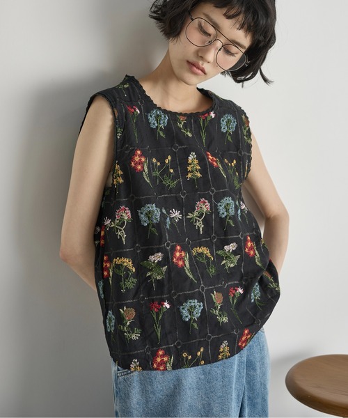 THE YOn（ザヨン）の「バリアスフローラルエンブロイダリーノースリブラウス（シャツ/ブラウス・レディース・ブラック/ナチュラル・FREE）」の19枚目の写真