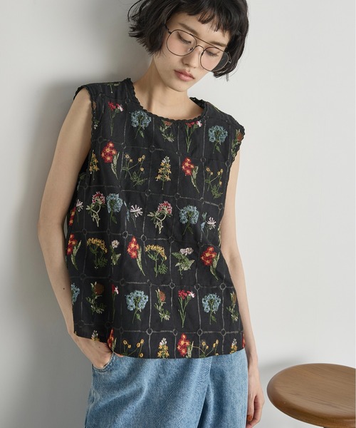 THE YOn（ザヨン）の「バリアスフローラルエンブロイダリーノースリブラウス（シャツ/ブラウス・レディース・ブラック/ナチュラル・FREE）」の21枚目の写真