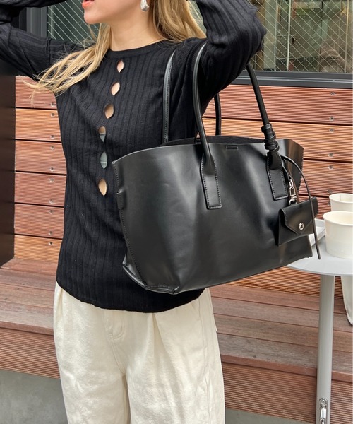 StyleSea（スタイルシー）の「スクエアソフトエコレザートートバッグ（トートバッグ・レディース・ブラック/ホワイト・FREE）」の2枚目の写真