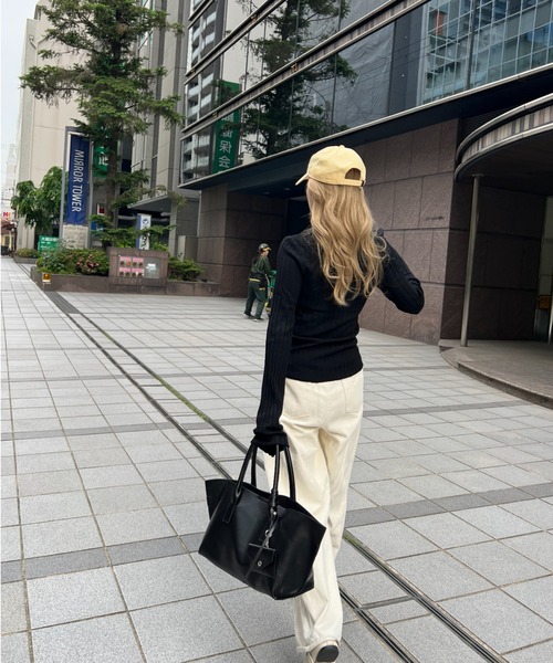 StyleSea（スタイルシー）の「スクエアソフトエコレザートートバッグ（トートバッグ・レディース・ブラック/ホワイト・FREE）」の9枚目の写真