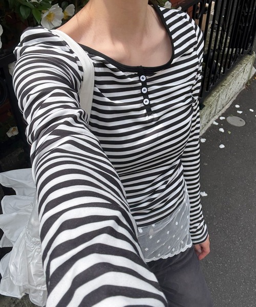 HALEY PESCA（ヘーリーペスカ）の「HALEY PESCA/ヘンリーネック　ボーダー柄クロップド長袖カットソー　ロンT（Tシャツ/カットソー・レディース・ブラック/ブルー・MEDIUM/SMALL）」の19枚目の写真