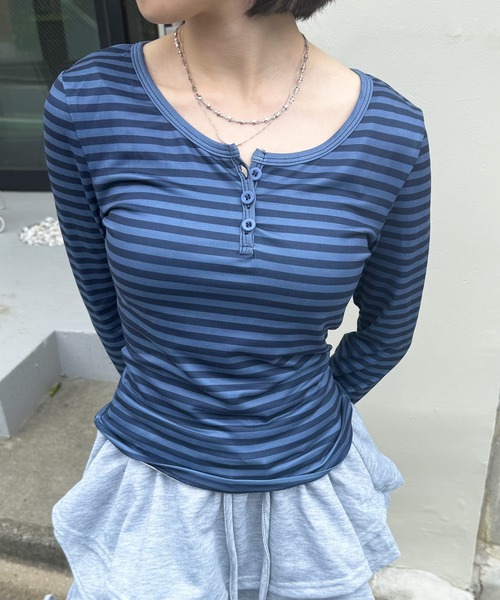 HALEY PESCA（ヘーリーペスカ）の「HALEY PESCA/ヘンリーネック　ボーダー柄クロップド長袖カットソー　ロンT（Tシャツ/カットソー・レディース・ブラック/ブルー・MEDIUM/SMALL）」の14枚目の写真