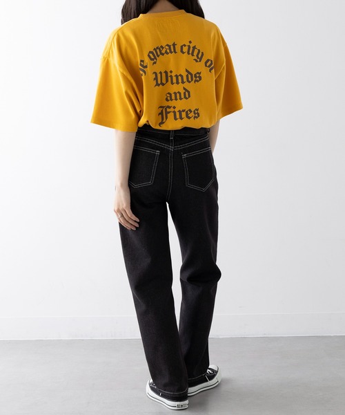 UNIVERSAL OVERALL(ユニバーサルオーバーオール)の「【UNIVERSAL OVERALL】LGBCPTT CHEMCIALWASH U2523211(Tシャツ/カットソー・レディース・ブラック/マスタード・S/M/L/XL)」の4枚目の写真