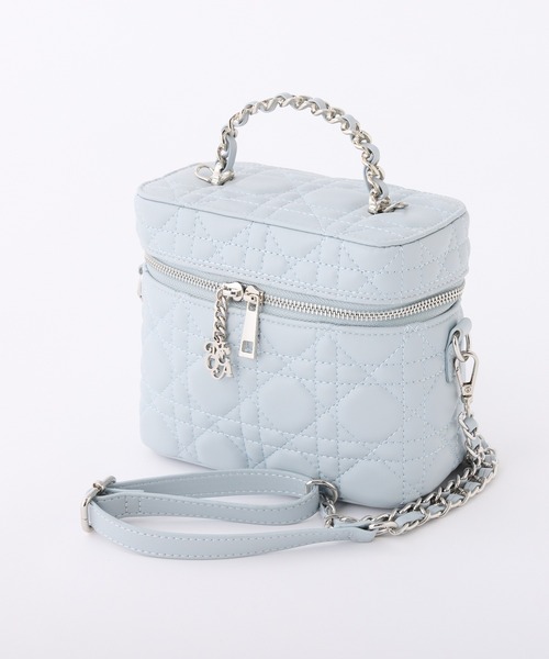 one after another NICE CLAUP(ワンアフターアナザーナイスクラップ)の「チャーム付きキルティングバニティバッグ(ショルダーバッグ・レディース・サックスブルー/ブラック/アイボリー/ピンク・FREE)」の8枚目の写真