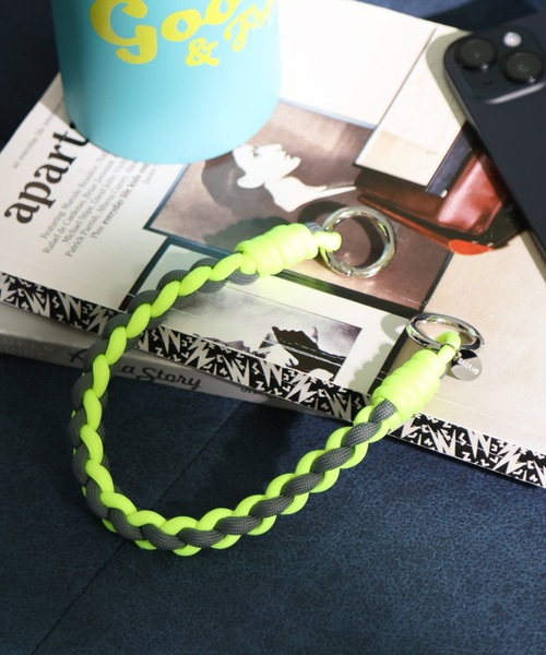 BAYFLOW(ベイフロー)の「BFコードショートストラップ(その他雑貨・レディース・ブラック/ブルー/グレー/ベージュ/イエロー・0)」の5枚目の写真