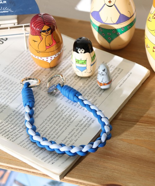 BAYFLOW(ベイフロー)の「BFコードショートストラップ(その他雑貨・レディース・ブラック/ブルー/グレー/ベージュ/イエロー・0)」の4枚目の写真