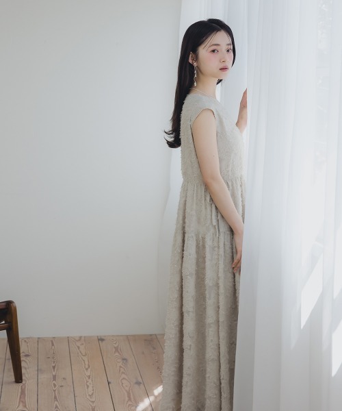 Petitjo（プッチージョ）の「小さいサイズ　ジャガードスリーブワンピース　低身長さん・小柄女性（ワンピース・レディース・ブラック/ベージュ・PS/PM/PL/PSS）」の13枚目の写真