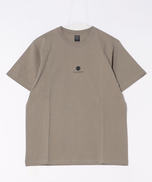 B'day(ビーデイ)の「ヘヴィウェイト天竺 プリント 半袖 クルーネック コットン100%(Tシャツ/カットソー・メンズ・ブラック/ホワイト/ライトオリーブ・LARGE/MEDIUM)」の3枚目の写真