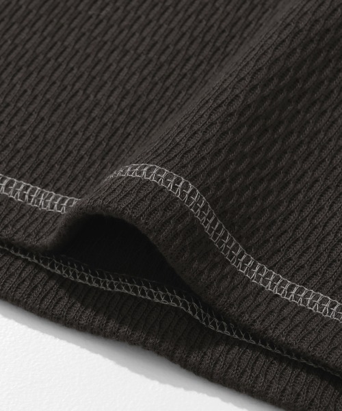 KRIFF MAYER（クリフメイヤー）の「ハニカムワッフルヘンリーロンT（Tシャツ/カットソー・メンズ・チャコール/ネイビー/ナチュラル/グレー・MEDIUM/LARGE/X-LARGE）」の10枚目の写真