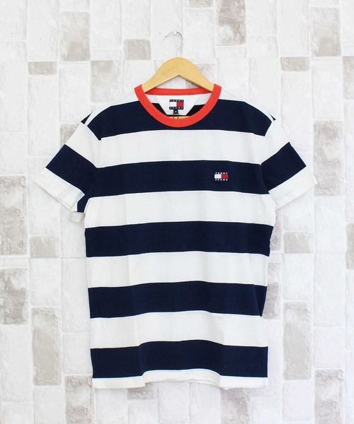 TOMMY HILFIGER(トミーヒルフィガー)の「TJM ボールドボーダーリンガーネックTシャツ TJM REG BOLD STRIPE TEE(Tシャツ/カットソー・メンズ・ネイビー×ホワイト/ベージュ系その他・M/L/XL)」の1枚目の写真