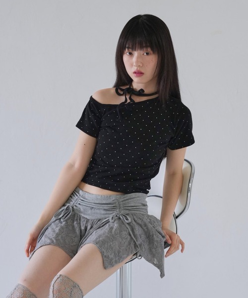 Uenui（ウニュイ）の「dot ribbon neck tee（Tシャツ/カットソー・レディース・ブラック/ブルー/グレー/ホワイト・FREE）」の3枚目の写真