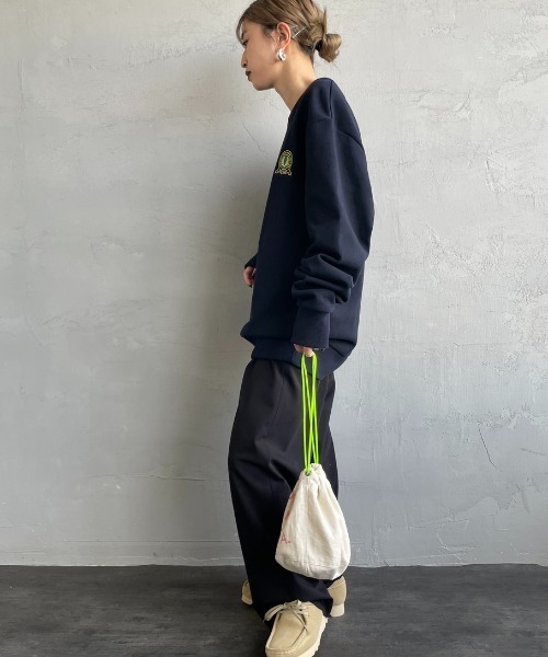FRED PERRY（フレッドペリー）の「[FRED PERRY/フレッドペリー] TENNIS BADGE クルーネックスウェット（スウェット・レディース・ネイビー・S/M/L）」の10枚目の写真