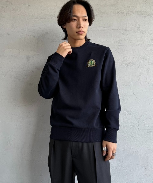 FRED PERRY（フレッドペリー）の「[FRED PERRY/フレッドペリー] TENNIS BADGE クルーネックスウェット（スウェット・レディース・ネイビー・S/M/L）」の12枚目の写真