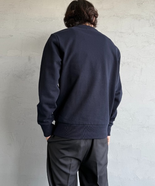 FRED PERRY（フレッドペリー）の「[FRED PERRY/フレッドペリー] TENNIS BADGE クルーネックスウェット（スウェット・レディース・ネイビー・S/M/L）」の14枚目の写真