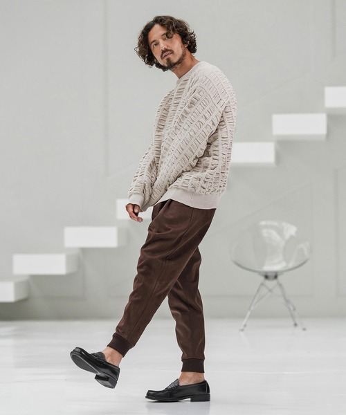 CAMBIO(カンビオ)の「mn3137-Floating Jacquard Mole Knit Crew Neck Pullover プルオーバーニット(ニット/セーター・メンズ・カーキ/ブラック/チャコール/キナリ・S/M/L)」の9枚目の写真