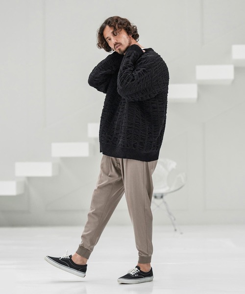 CAMBIO(カンビオ)の「mn3137-Floating Jacquard Mole Knit Crew Neck Pullover プルオーバーニット(ニット/セーター・メンズ・カーキ/ブラック/チャコール/キナリ・S/M/L)」の13枚目の写真