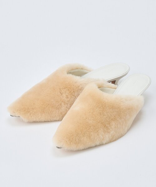 Whim Gazette(ウィムガゼット)の「【Hoaw.】ムートンミュール(サンダル・レディース・ライトベージュ・36/37/38)」の2枚目の写真