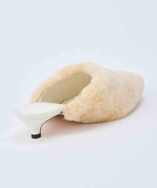 Whim Gazette(ウィムガゼット)の「【Hoaw.】ムートンミュール(サンダル・レディース・ライトベージュ・36/37/38)」の4枚目の写真