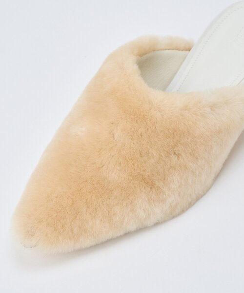 Whim Gazette(ウィムガゼット)の「【Hoaw.】ムートンミュール(サンダル・レディース・ライトベージュ・36/37/38)」の5枚目の写真