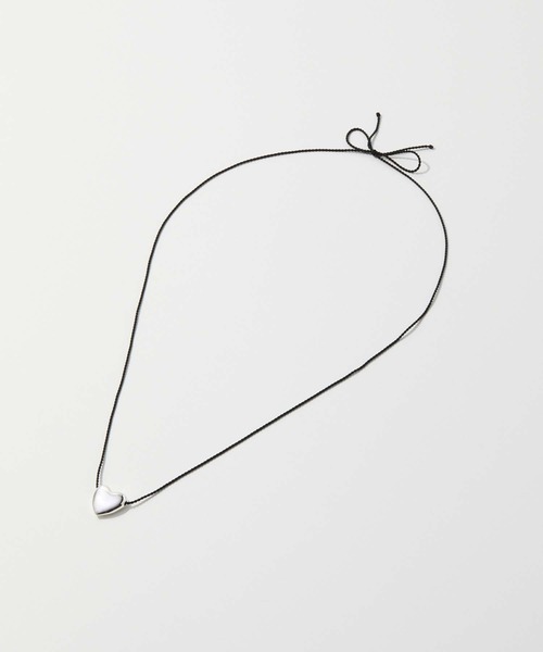 ANNIKA INEZ(アニカイネズ)の「ANNIKA INEZ Heart Necklace, Sml アニカ イネズ ハート ネックレス(ネックレス・レディース・シルバー・FREE)」の3枚目の写真