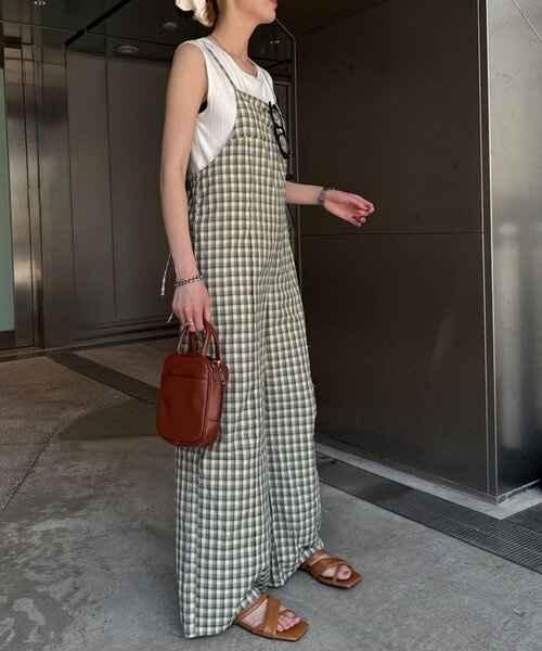 CIAOPANIC TYPY(チャオパニックティピー)の「【妊婦さんや低身長ぽっちゃりさんサイズあり】チェック切り替えキャミサロペ(サロペット/オーバーオール・レディース・ブルー/ブラック/イエロー・SMALL/MEDIUM/LP)」の18枚目の写真