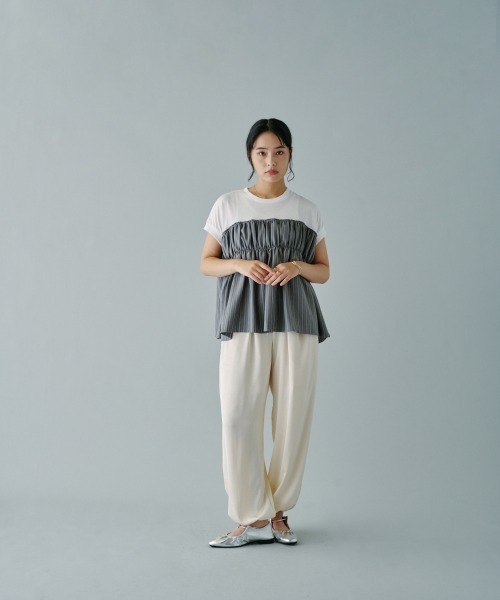 terrace(テラス)の「ヘリンボーンストライプドッキングプルオーバー(Tシャツ/カットソー・レディース・ホワイト系/ブラック系/グレー系・MEDIUM)」の17枚目の写真