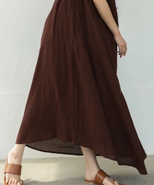 Bou Jeloud（ブージュルード）の「レーヨンクレープキャミワンピース（ワンピース・レディース・ブラック/ブルー/ブラウン・38）」の19枚目の写真