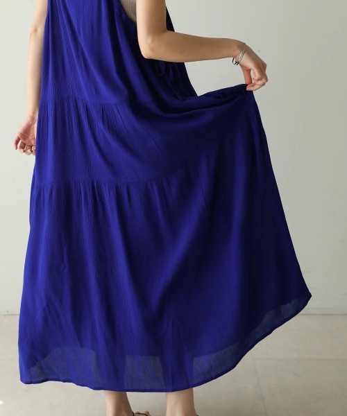 Bou Jeloud（ブージュルード）の「レーヨンクレープキャミワンピース（ワンピース・レディース・ブラック/ブルー/ブラウン・38）」の5枚目の写真