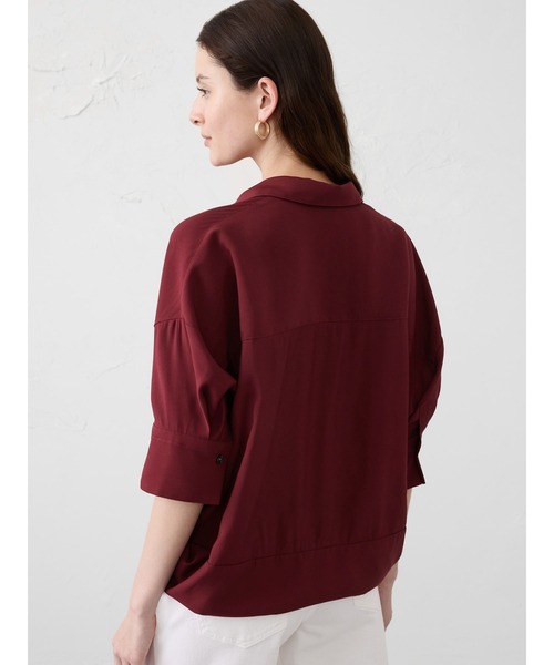 BANANA REPUBLIC FACTORY STORE(バナナリパブリック ファクトリーストア)の「BANANA REPUBLIC FACTORY STORE ドレーピー オーバーサイズトップ(シャツ/ブラウス・レディース・ブラック/ベージュ/ホワイト/ワインレッド/ネイビー・XS/S/M/L)」の7枚目の写真