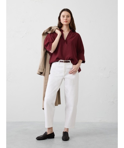 BANANA REPUBLIC FACTORY STORE(バナナリパブリック ファクトリーストア)の「BANANA REPUBLIC FACTORY STORE ドレーピー オーバーサイズトップ(シャツ/ブラウス・レディース・ブラック/ベージュ/ホワイト/ワインレッド/ネイビー・XS/S/M/L)」の8枚目の写真