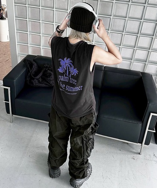 NOWLE(ノウル)の「【NOWLE】リゾートスタイル パームツリー サマー ノースリーブ Tシャツ(タンクトップ・メンズ・ブラック/ブルー/ホワイト・FREE)」の2枚目の写真