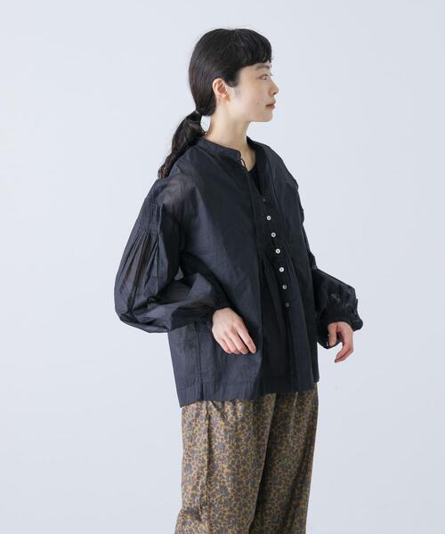 未使用に近い✨かぐれ 25AW コットンオーガンジーブラウス ブラック フリー かぐれ（カグレ）の「コットンオーガンジーブラウス（シャツ/ブラウス