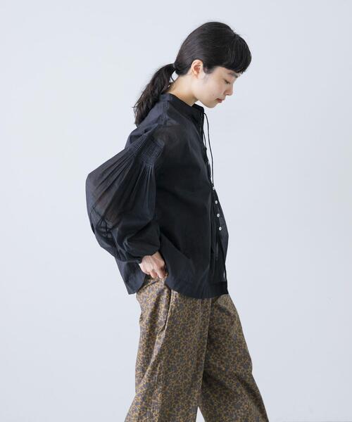 未使用に近い✨かぐれ 25AW コットンオーガンジーブラウス ブラック フリー かぐれ（カグレ）の「コットンオーガンジーブラウス（シャツ/ブラウス