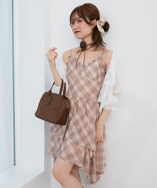 MAJESTIC LEGON（マジェスティックレゴン）の「イレヘムティアードミニキャミワンピ（ワンピース・レディース・ブラック/オフホワイト/ブラウン系その他2・MEDIUM）」の15枚目の写真