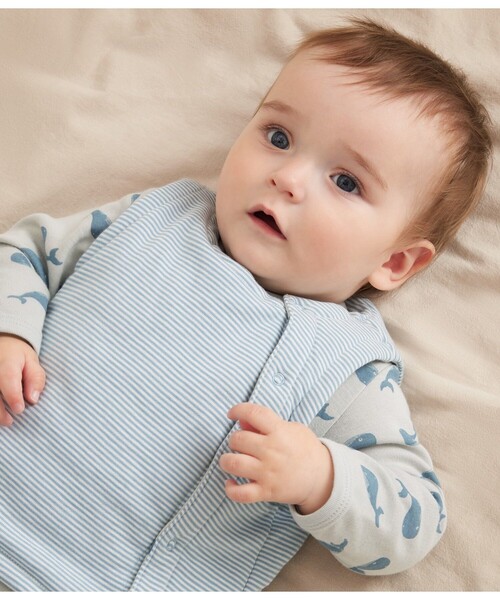 PETIT BATEAU（プチバトー）の「リバーシブルベスト（ベスト・キッズ・グレー・6MONTH/12MONTH/18MONTH）」の4枚目の写真
