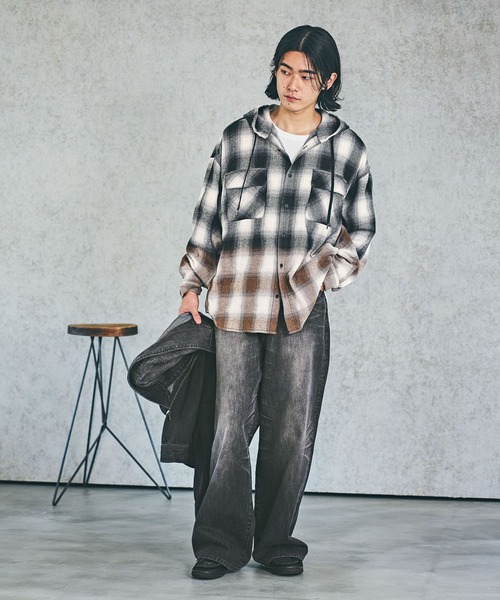 BAYFLOW（ベイフロー）の「[セットアップ可]イージーワイドデニムパンツ（デニムパンツ・メンズ・ブラック・MEDIUM/LARGE）」の4枚目の写真