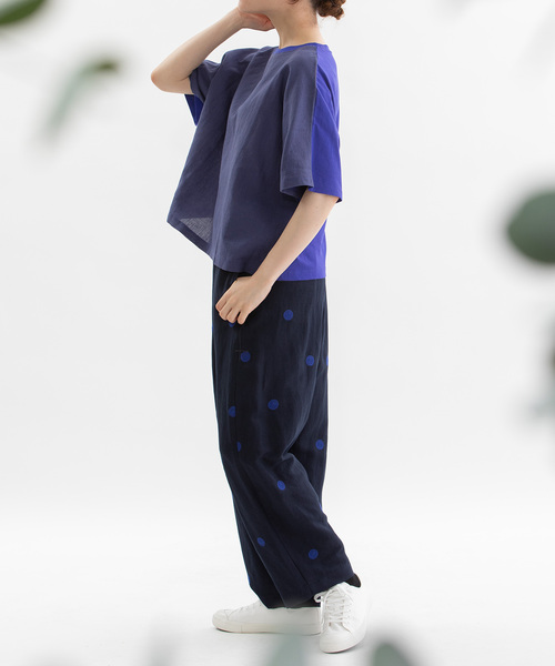 nop de nod(ノップドゥノッド)の「Clocheラミー布帛Tシャツ(Tシャツ/カットソー・レディース・ダークブルー/グリーン/ブラック/オフホワイト・M)」の6枚目の写真