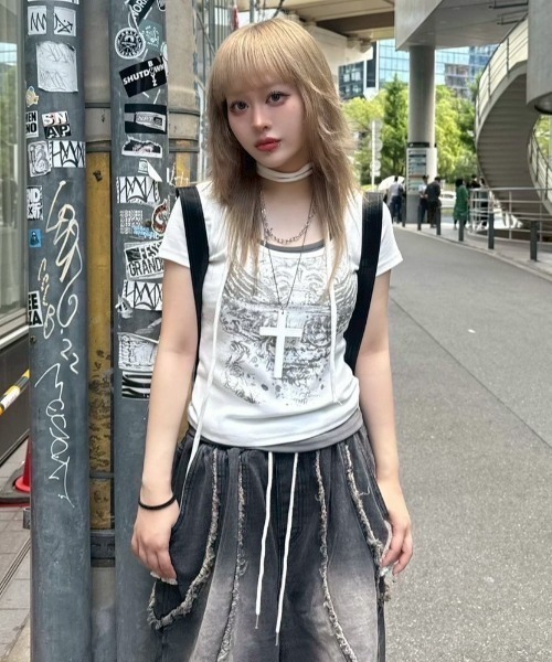 Never mind the XU / Chikashitsu+（ネバーマインド ザ エックスユー / チカシツプラス）の「【Nerd out XU】jujika  / 【ナードアウトエックスユー】クロスチェーンネックレスシルバーネックレス（ネックレス・メンズ・ホワイト/ブラック・ONE SIZE）」の15枚目の写真