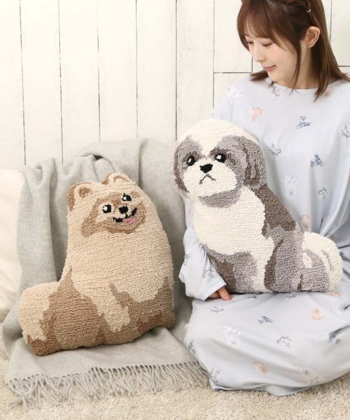 Bleu Bleuet（ブルーブルーエ）の「いぬもこもこダイカットクッション