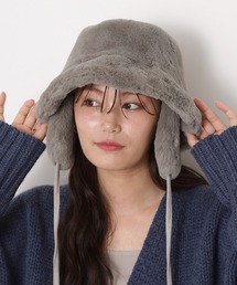 ボリュームファーバケハ　ホワイト Amazon.co.jp: ボリューム ファー バケットハット ホワイト 帽子