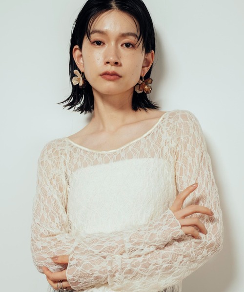 Shelly island（シェリーアイランド）の「アクリルフラワーピアス（ピアス（両耳用）・レディース・その他・FREE）」の4枚目の写真