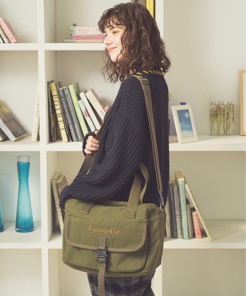 Zooodle(ズードル)の「Logo shoulder bag - ロゴショルダーバッグ -(トートバッグ・メンズ・ブラウン/カーキ・FREE)」の12枚目の写真