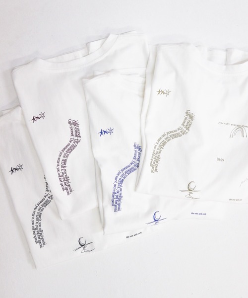 lit(リット)の「Tattoo Back Print TEE(Tシャツ/カットソー・レディース・ブラック/ワイン/ブルー/ライトカーキ・FREE)」の3枚目の写真